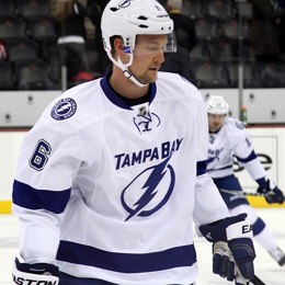800px-Anton_Stralman_-_Tampa_Bay_Lightning.jpg