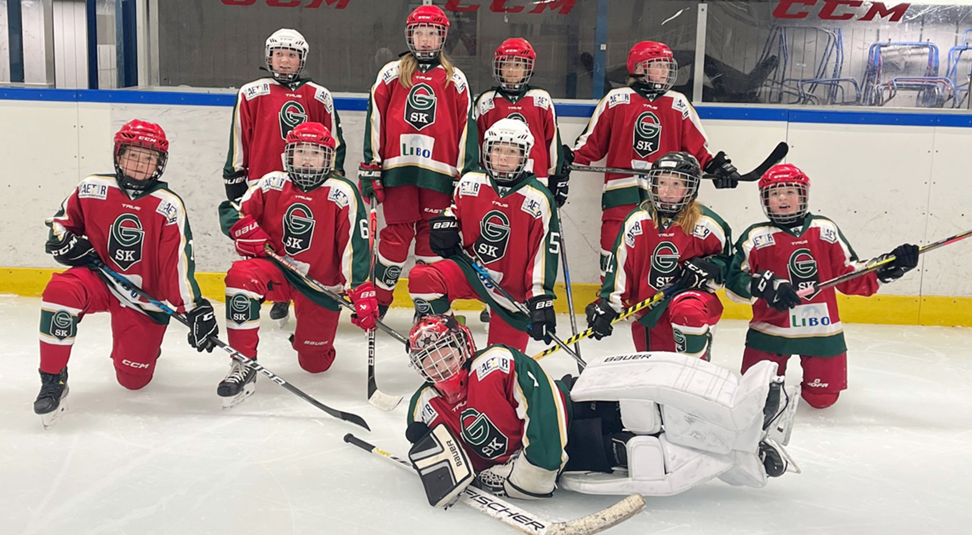 guldsmedshytte-sk-hockey-tjejer.jpeg