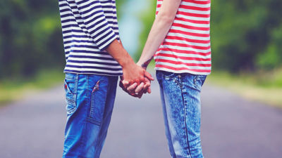Gay-Couple-Holding-Hands.jpg (3)