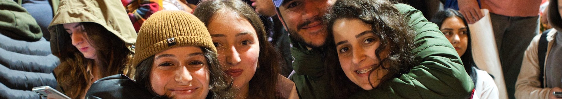 Unga demonstranter - smalt urklipp.jpg (1)