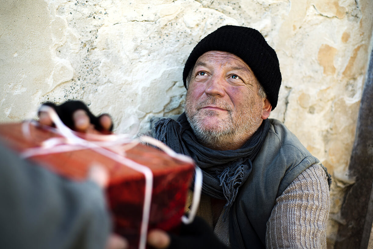 homeless-christmas_shutterstock_116609107_tp.jpg