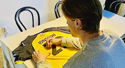 Story Macke_Signerar.png