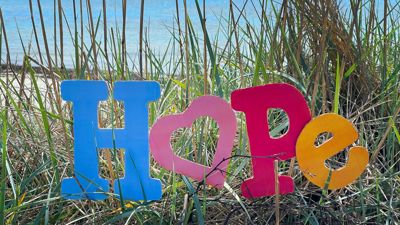 HOPE logga i gräset.jpg